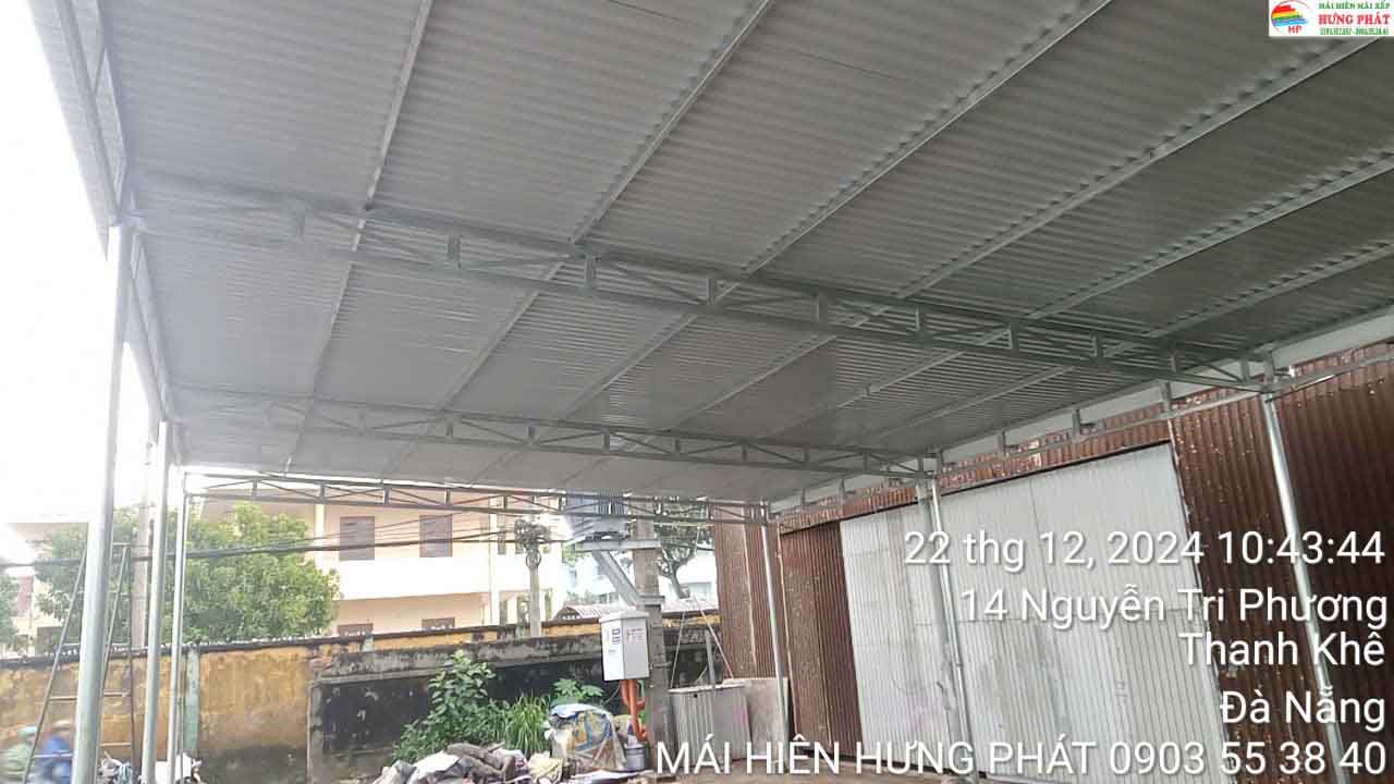 Khắc phục mái tôn rỉ sét, mục nát ở Đà Nẵng