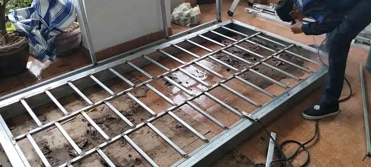 Sửa kính giếng trời nứt vỡ nhanh tại Đà Nẵng