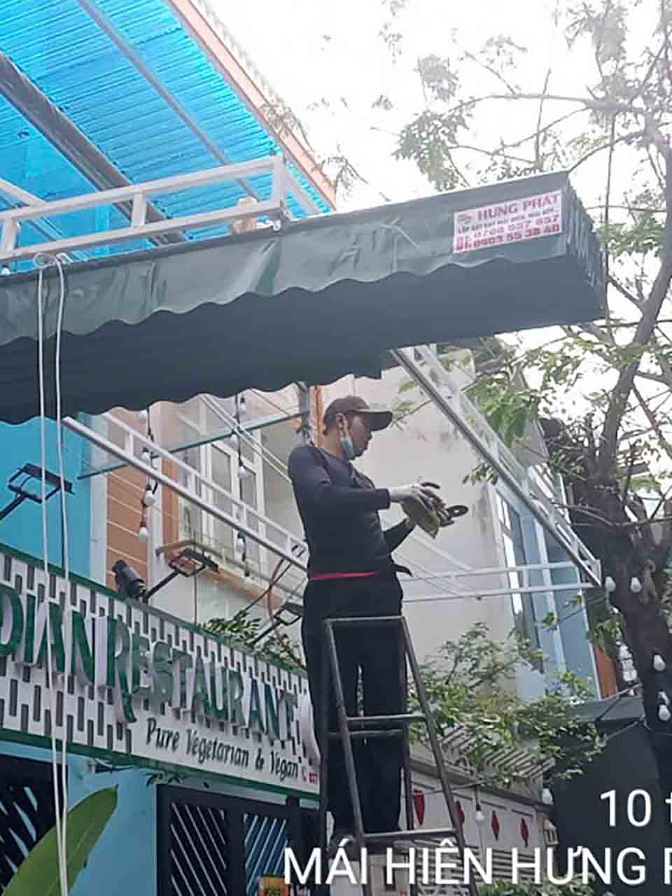 Sửa mái xếp bị rách, kẹt ray tại Đà Nẵng