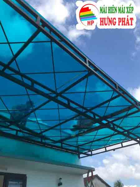 báo giá thi công tấm lợp polycarbonate