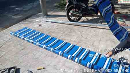 bạt mái hiên di động