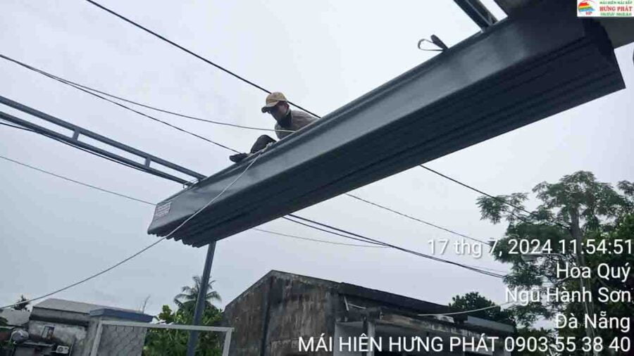 Lắp đặt mái xếp di động giá rẻ tại thôn Quan Châu Hòa vang Đà Nẵng (3)