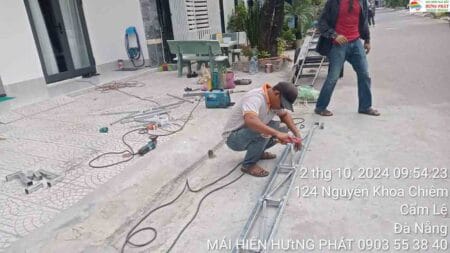 Mái xếp lượn sóng lắp đặt tại 126 Nguyễn Khoa Chiêm Đà Nẵng (1)