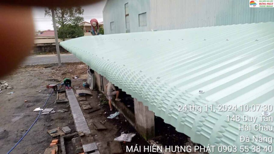 Lắp mái tôn giá rẻ tại Đà Nẵng,sân bóng nhân tạo 146 Duy Tân