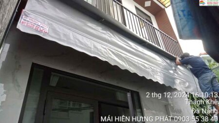 Mái hiên quay tay giá rẻ lắp đặt tại kiệt Hùng Vương Hải Châu Đà Nẵng