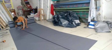 Lắp bạt thả che nắng cho sân pickleball tại Đà Nẵng (1)