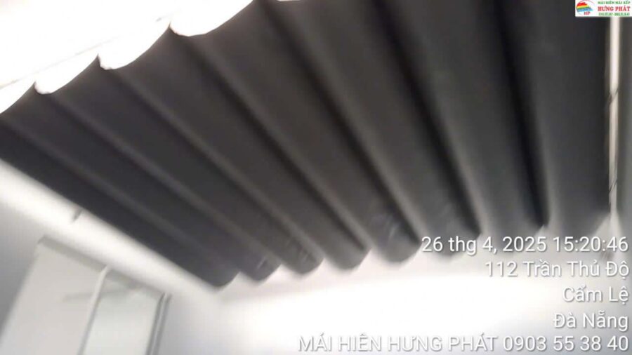Lắp giếng trời xếp ly hệ rèm kéo tay tại 112 Trần Thủ Độ (1)