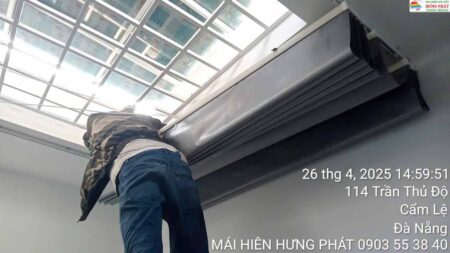 Lắp giếng trời xếp ly hệ rèm kéo tay tại 112 Trần Thủ Độ (1)