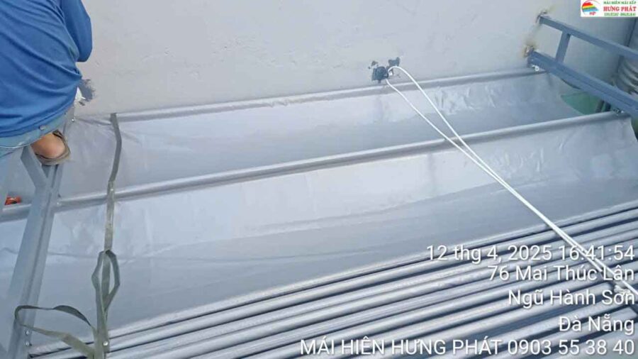 Mái xếp che nắng giảm nhiệt cho mái nhà tại Phố An Thượng Đà Nẵng (1)