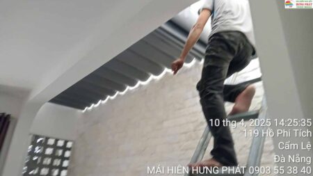Rèm xếp ly hệ nhôm che nắng tuyệt đối cho giếng trời tại 117 Hồ Phi Tích Đà Nẵng (1)