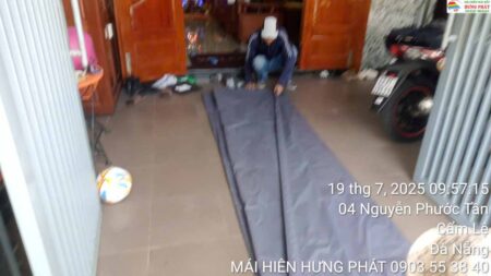 Bạt che xếp di động che nắng mưa sân trước tại 105 Hoàng Đạo Thúy,Cẩm Lệ (1)