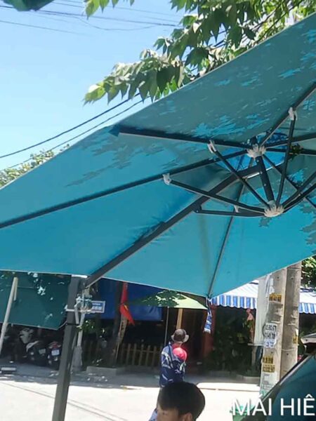 Dù che hệ lệch tâm đa năng 3m giai tận nơi cho khách tại Điện Bàn (1)