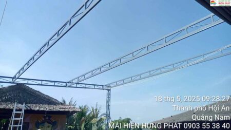Mái xếp di động hệ cột 4d diện tích 350 m2 chia thành 2 thớt lắp đặt tại Hội An (1)