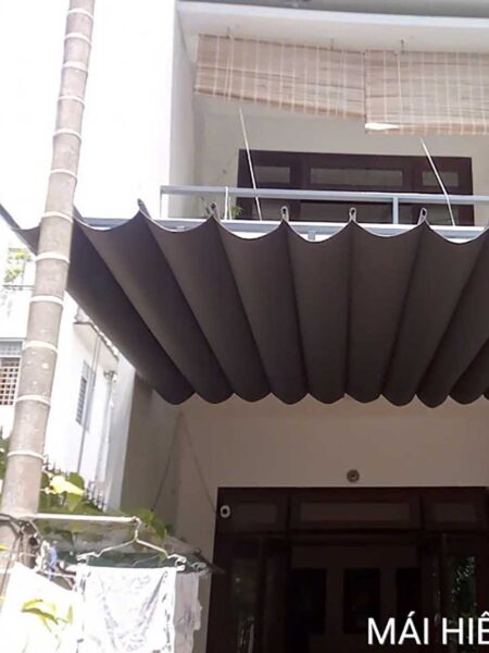 Mái xếp di động sóng nhỏ lắp đặt tại 99-20 Núi Thành Đà Nẵng (3)