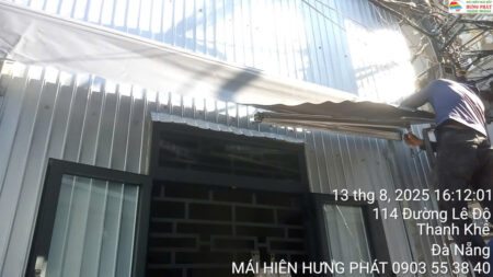 Mái hiên giá rẻ lắp đặt tại kiệt 114 Lê Độ Đà Nẵng (1)
