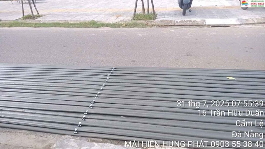 Mái xếp di động tay quay siêu nhẹ lắp trên sân thượng tại Hòa Xuân Đà Nẵng (1)