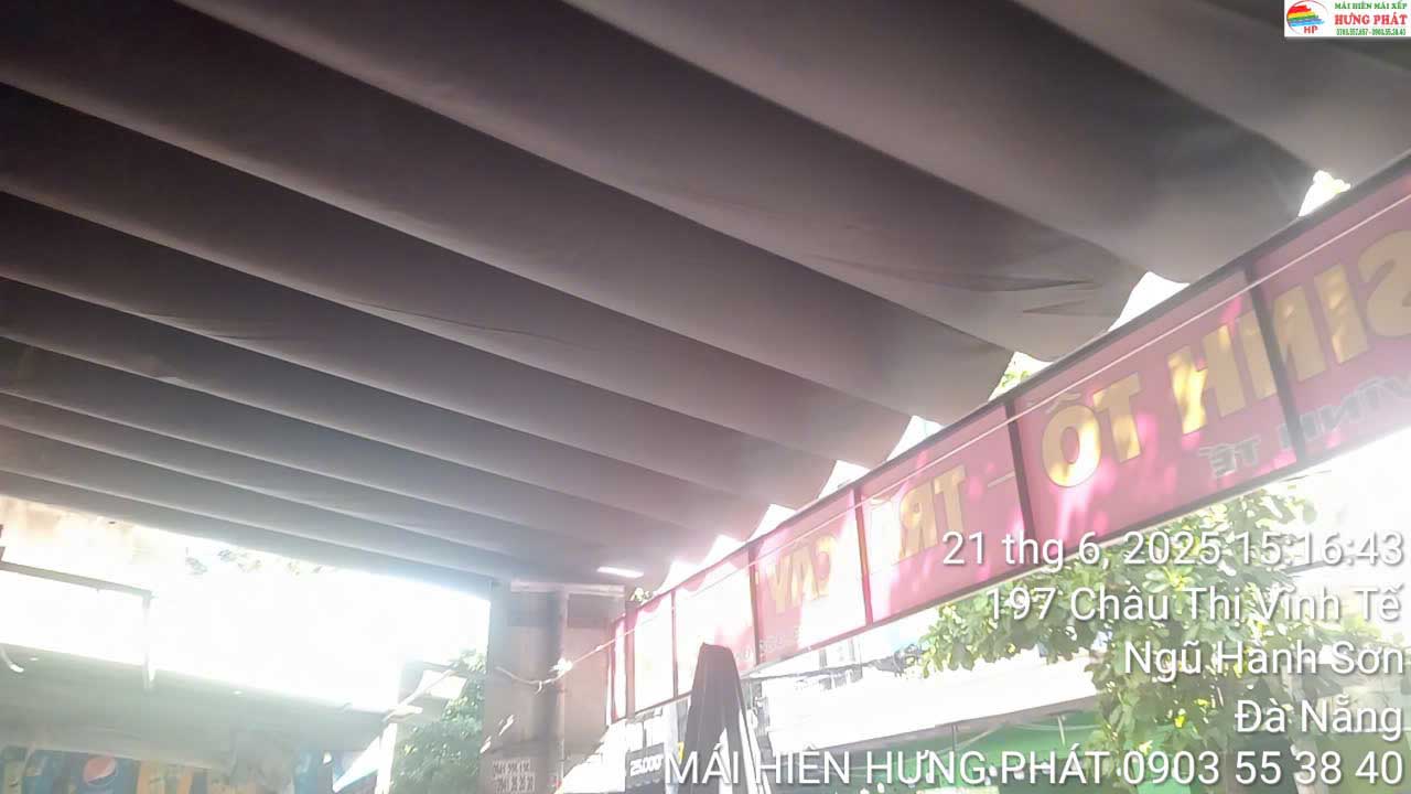 Lắp Đặt Mái Xếp Di Động Cho Quán Café Đà Nẵng